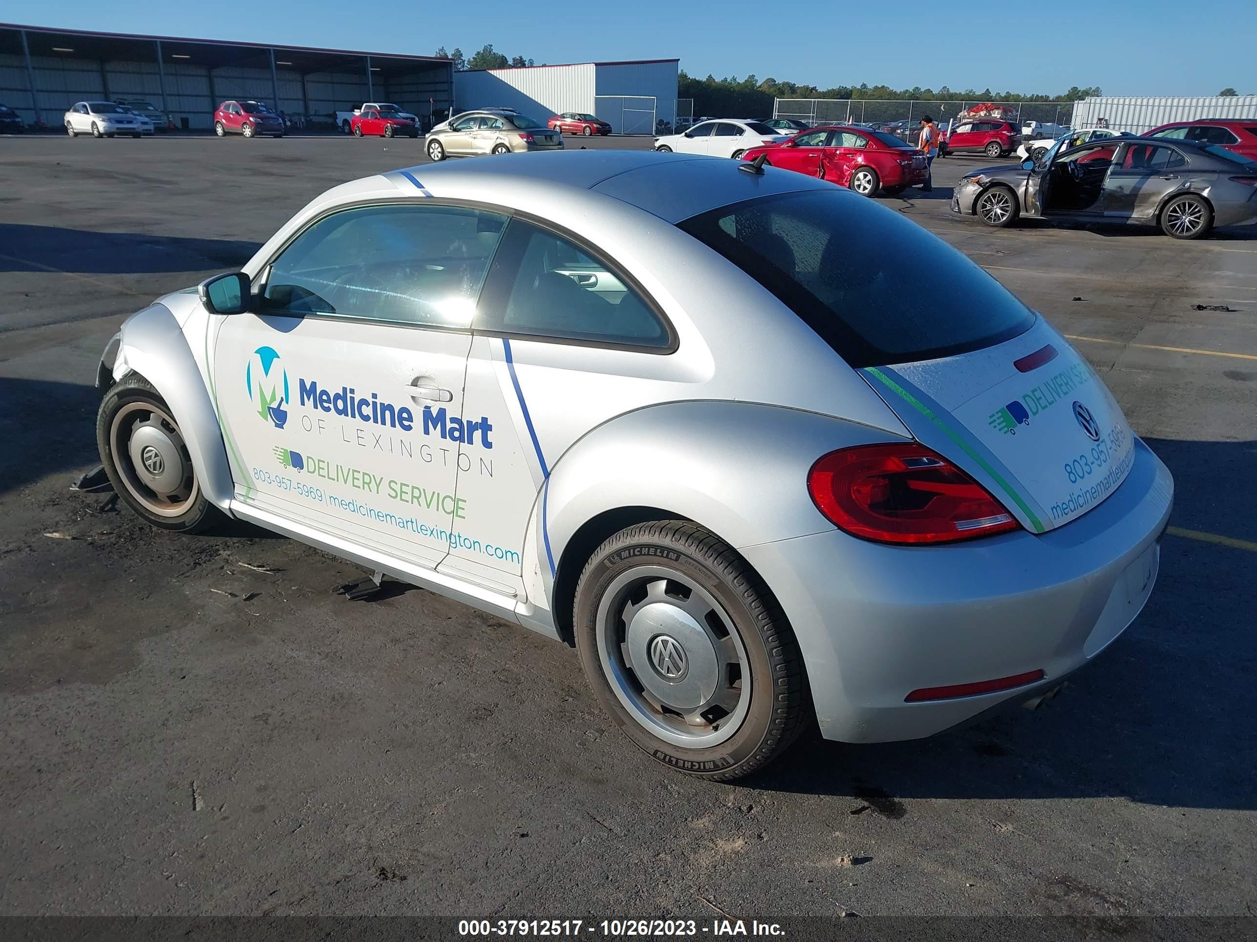 Photo 2 VIN: 3VWJX7AT1CM664792 - VOLKSWAGEN BEETLE 