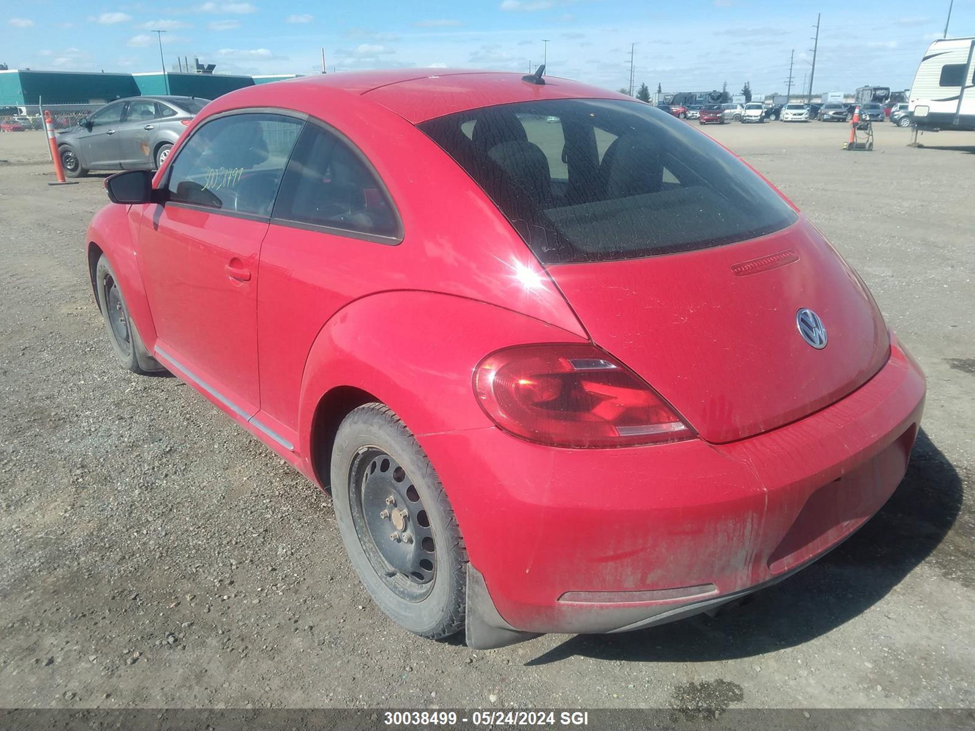 Photo 2 VIN: 3VWJX7AT3DM665346 - VOLKSWAGEN BEETLE 