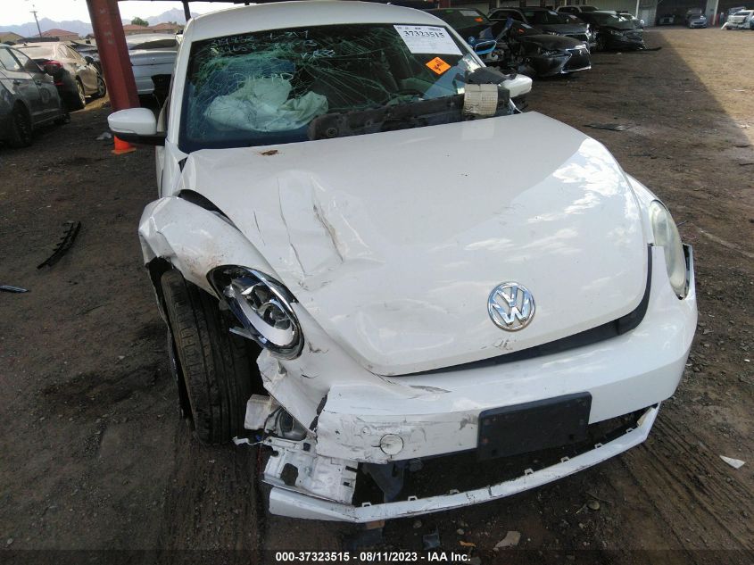 Photo 5 VIN: 3VWJX7AT4CM639658 - VOLKSWAGEN BEETLE 