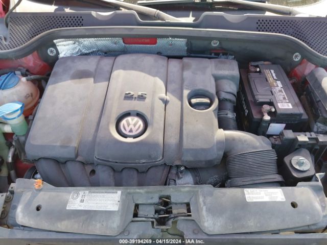 Photo 9 VIN: 3VWJX7AT4DM675965 - VOLKSWAGEN BEETLE 