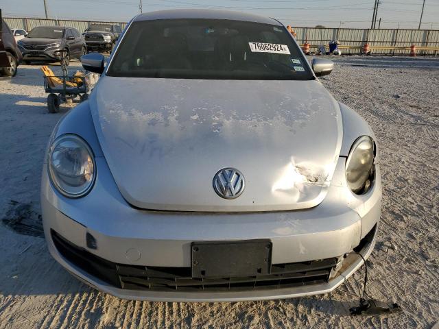 Photo 4 VIN: 3VWJX7ATXCM613081 - VOLKSWAGEN BEETLE 