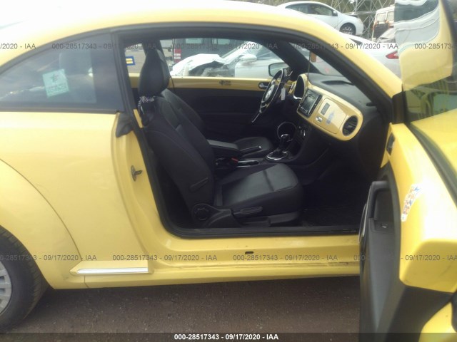 Photo 4 VIN: 3VWJX7ATXDM665327 - VOLKSWAGEN BEETLE COUPE 