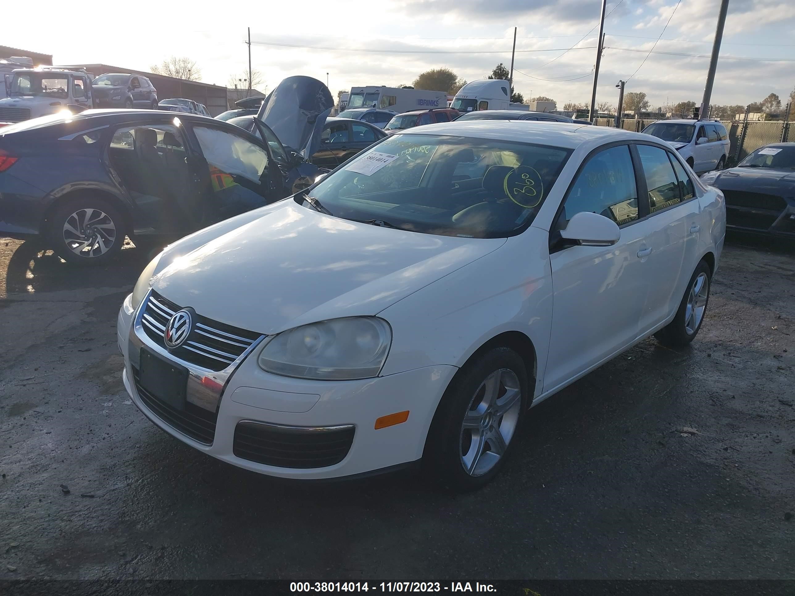 Photo 1 VIN: 3VWJZ71K38M193933 - VOLKSWAGEN JETTA 