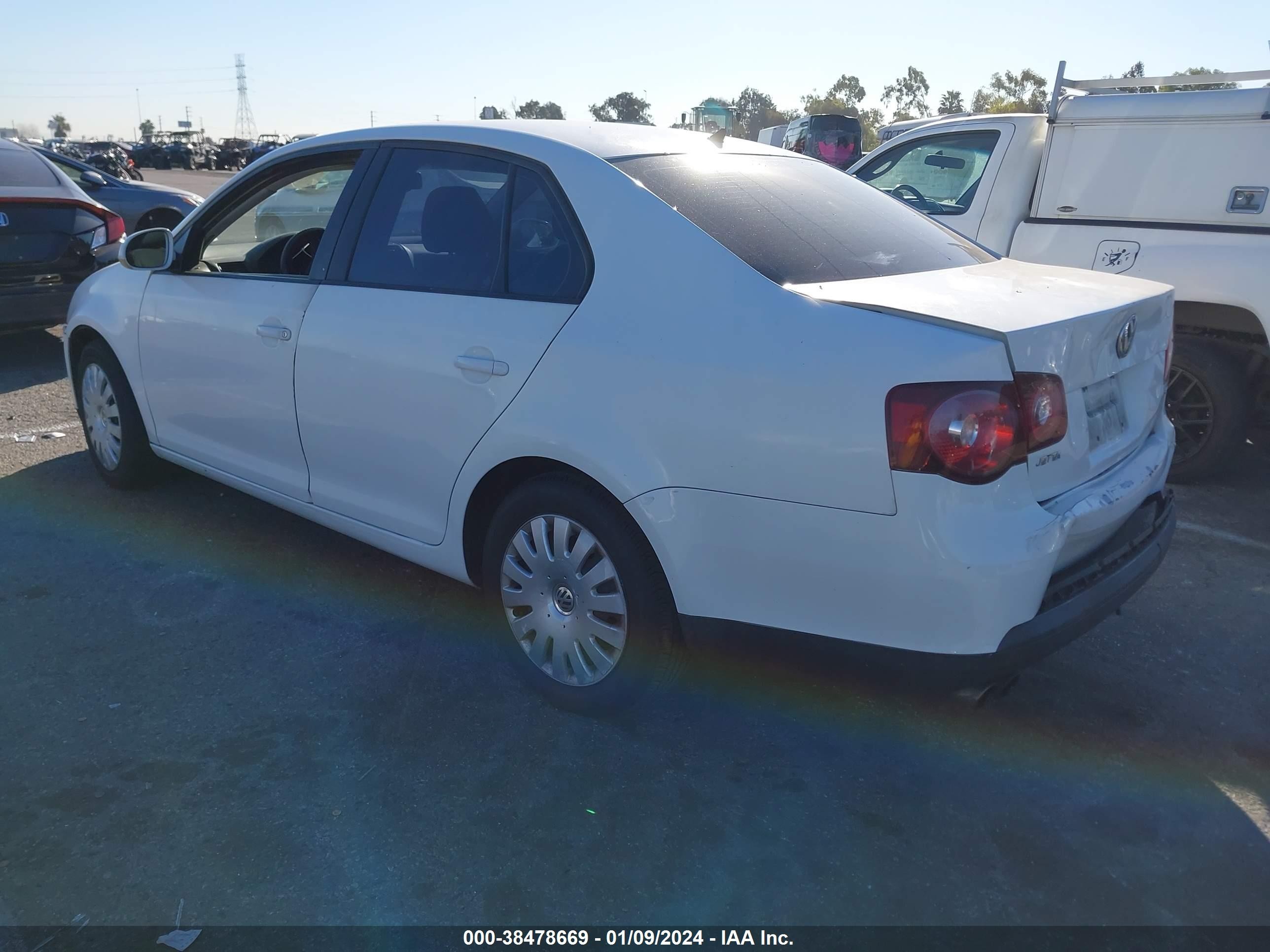 Photo 2 VIN: 3VWJZ71K79M060139 - VOLKSWAGEN JETTA 