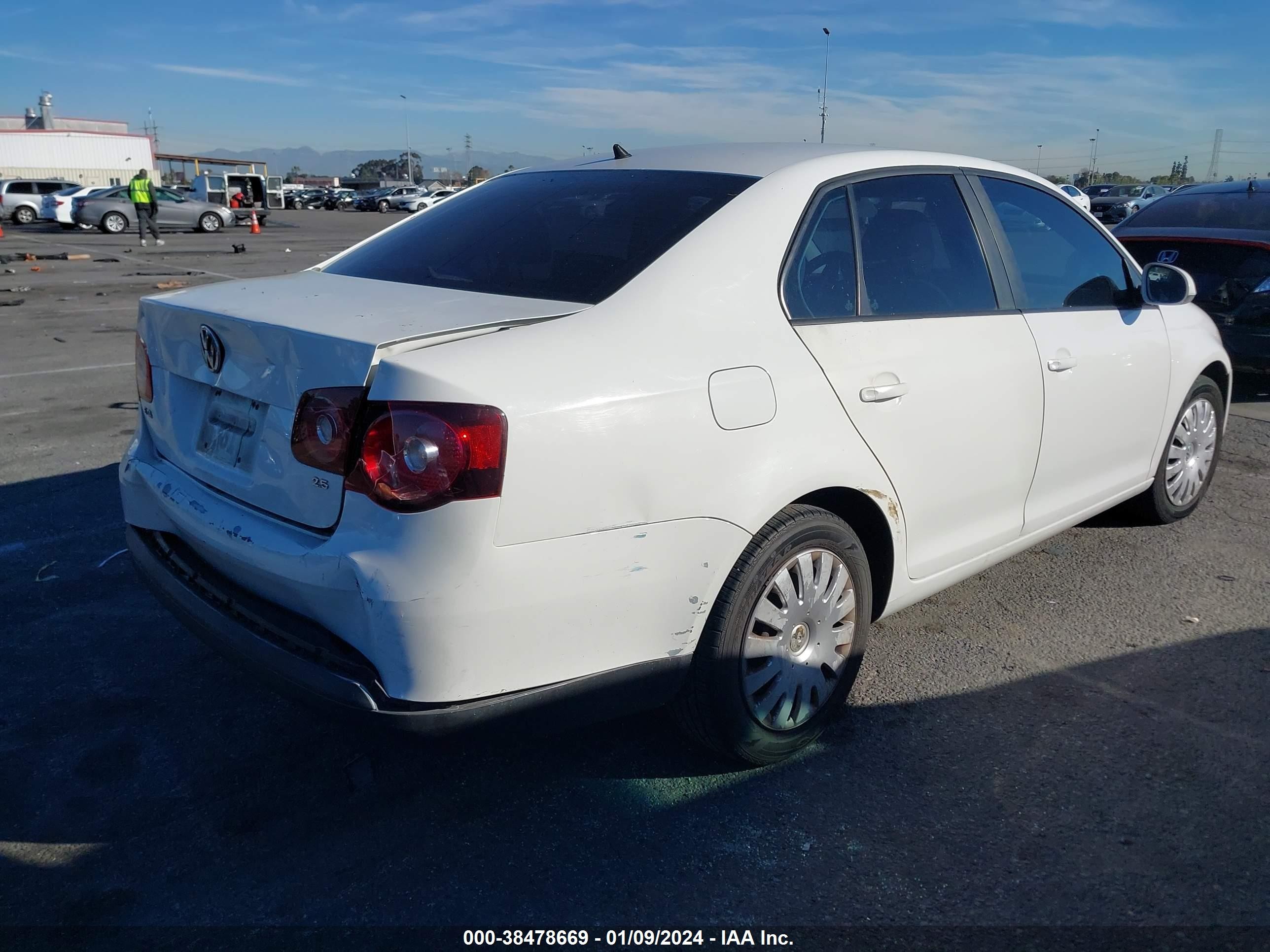 Photo 3 VIN: 3VWJZ71K79M060139 - VOLKSWAGEN JETTA 