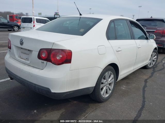 Photo 3 VIN: 3VWJZ7AJ1AM102249 - VOLKSWAGEN JETTA 