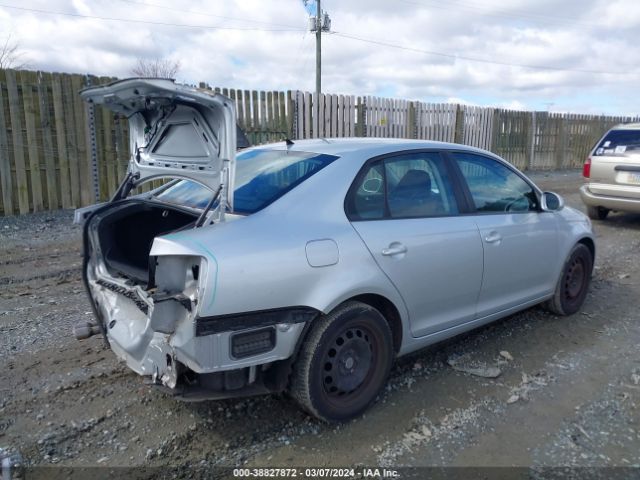 Photo 3 VIN: 3VWJZ7AJ2AM024953 - VOLKSWAGEN JETTA 