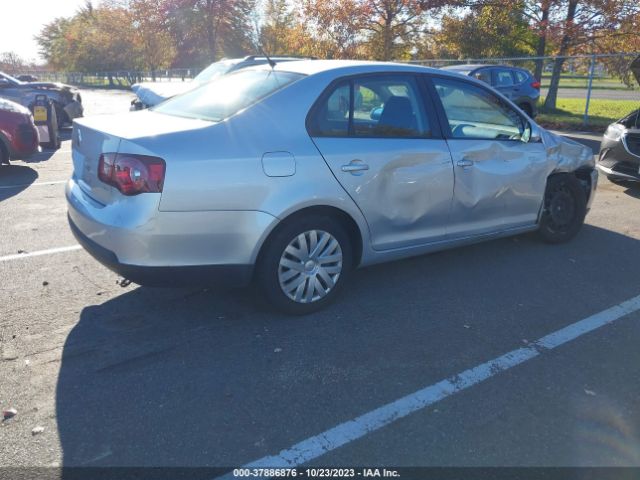 Photo 3 VIN: 3VWJZ7AJXAM020827 - VOLKSWAGEN JETTA SEDAN 