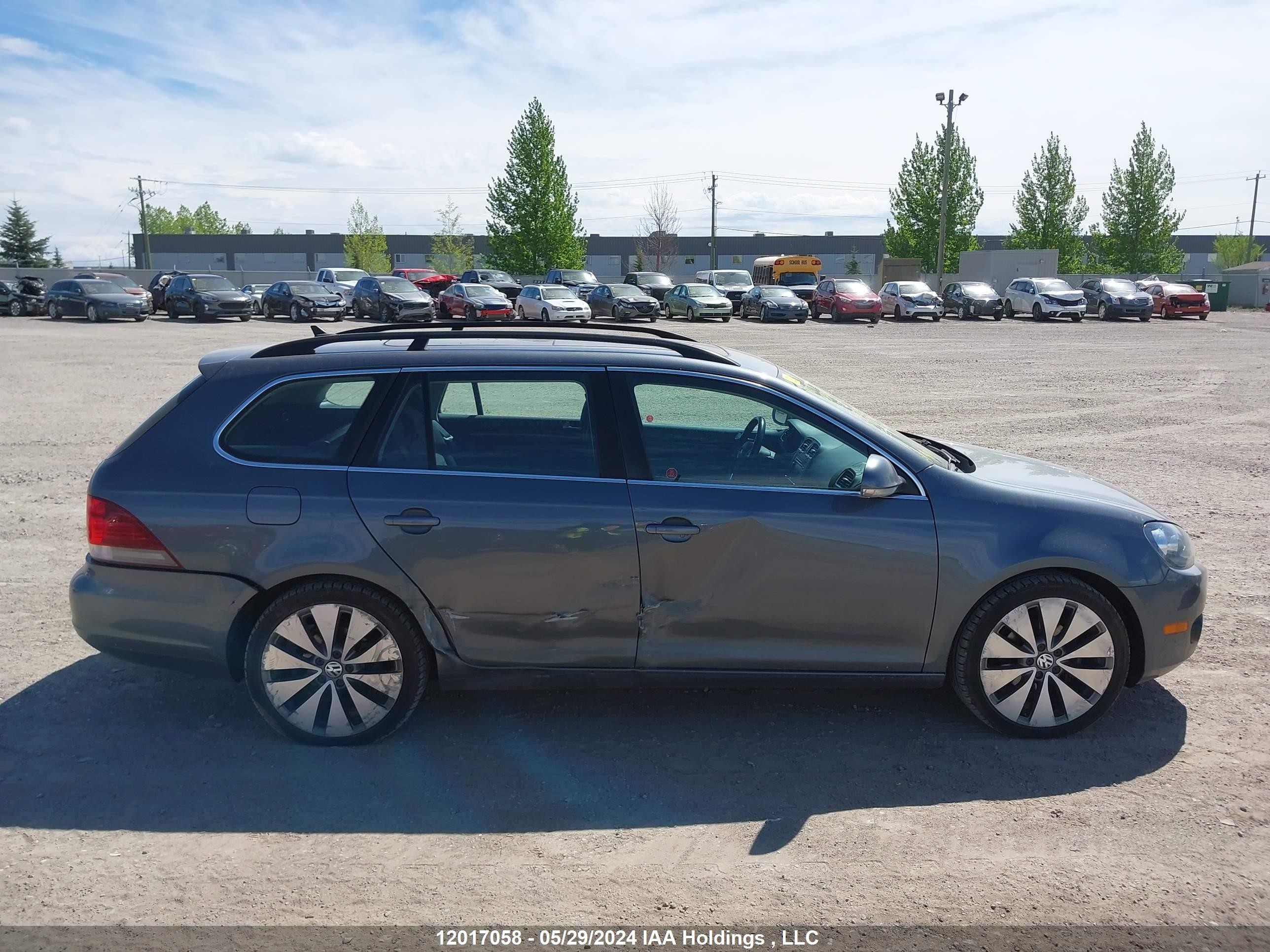 Photo 12 VIN: 3VWKX7AJ0DM662939 - VOLKSWAGEN GOLF 