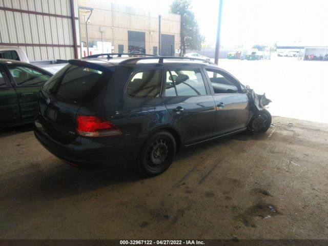 Photo 3 VIN: 3VWKX7AJ9AM670694 - VOLKSWAGEN JETTA SPORTWAGEN 