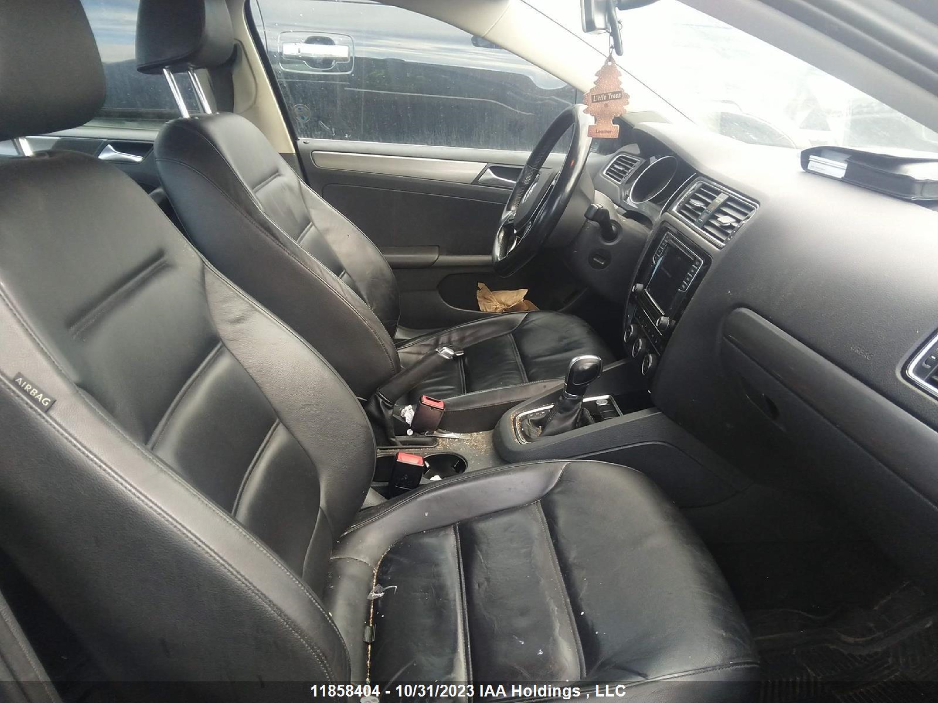 Photo 4 VIN: 3VWL07AJ0GM393158 - VOLKSWAGEN JETTA 