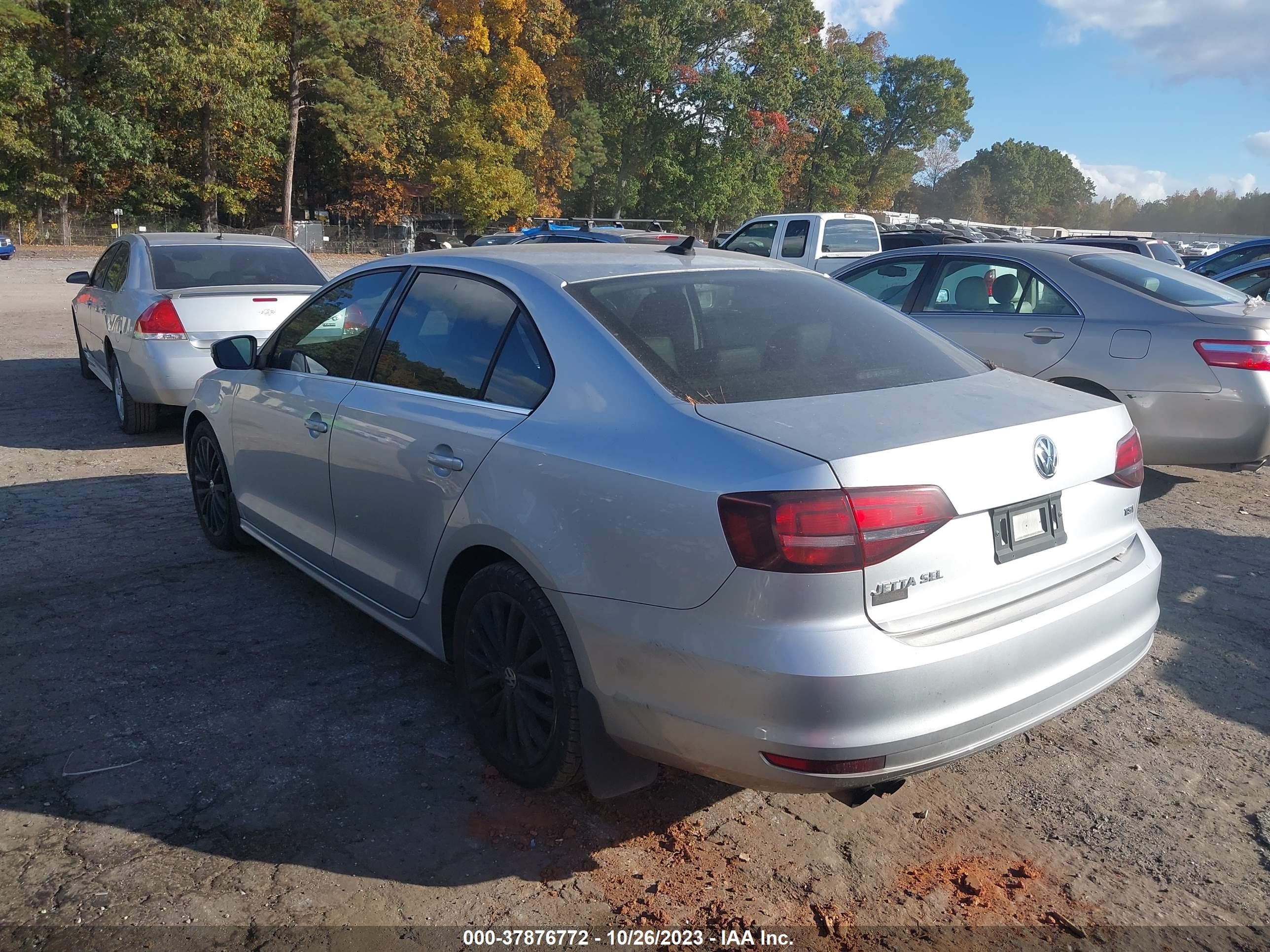 Photo 2 VIN: 3VWL07AJ2GM249028 - VOLKSWAGEN JETTA 