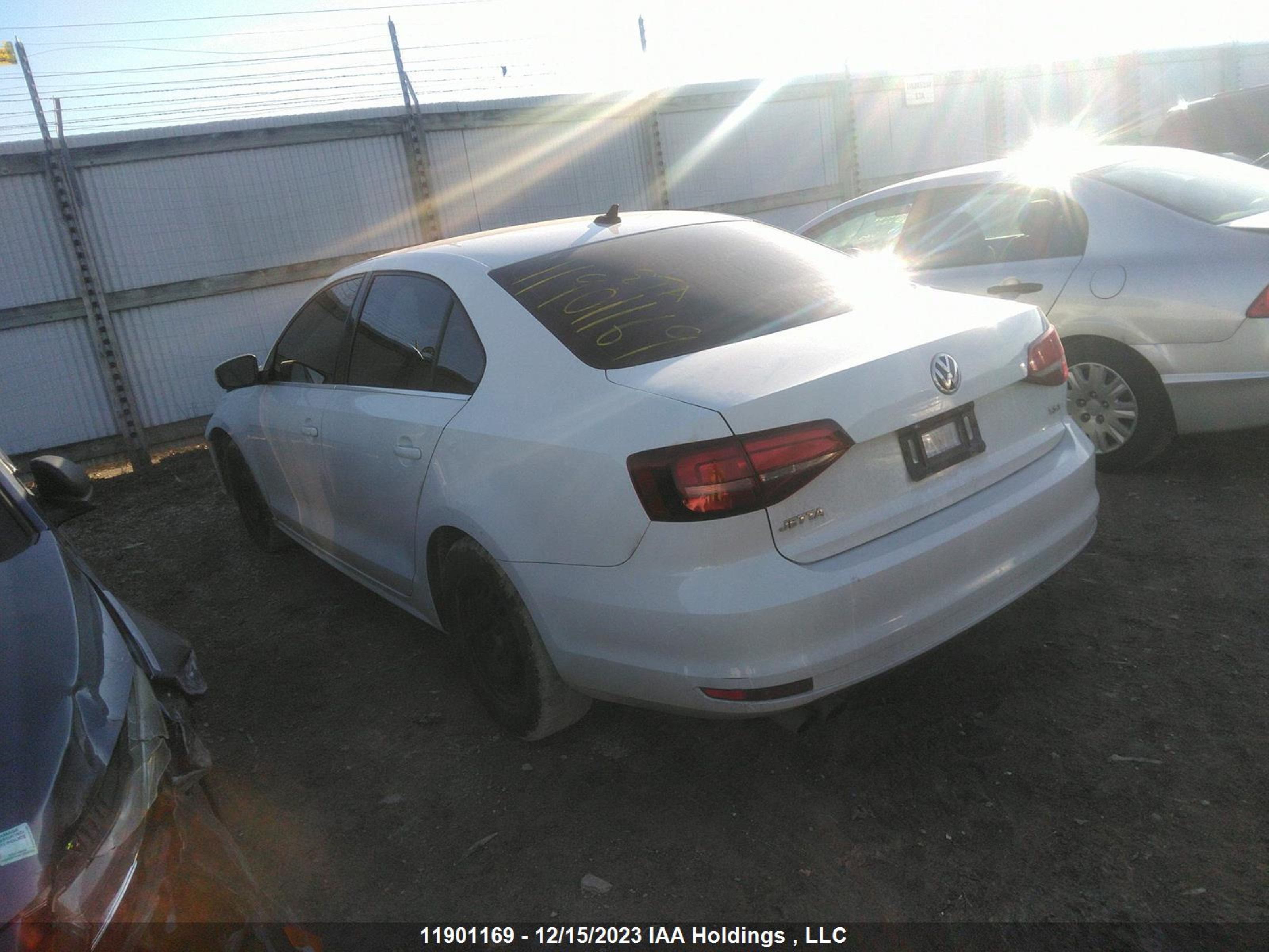 Photo 2 VIN: 3VWL07AJ9GM336926 - VOLKSWAGEN JETTA 