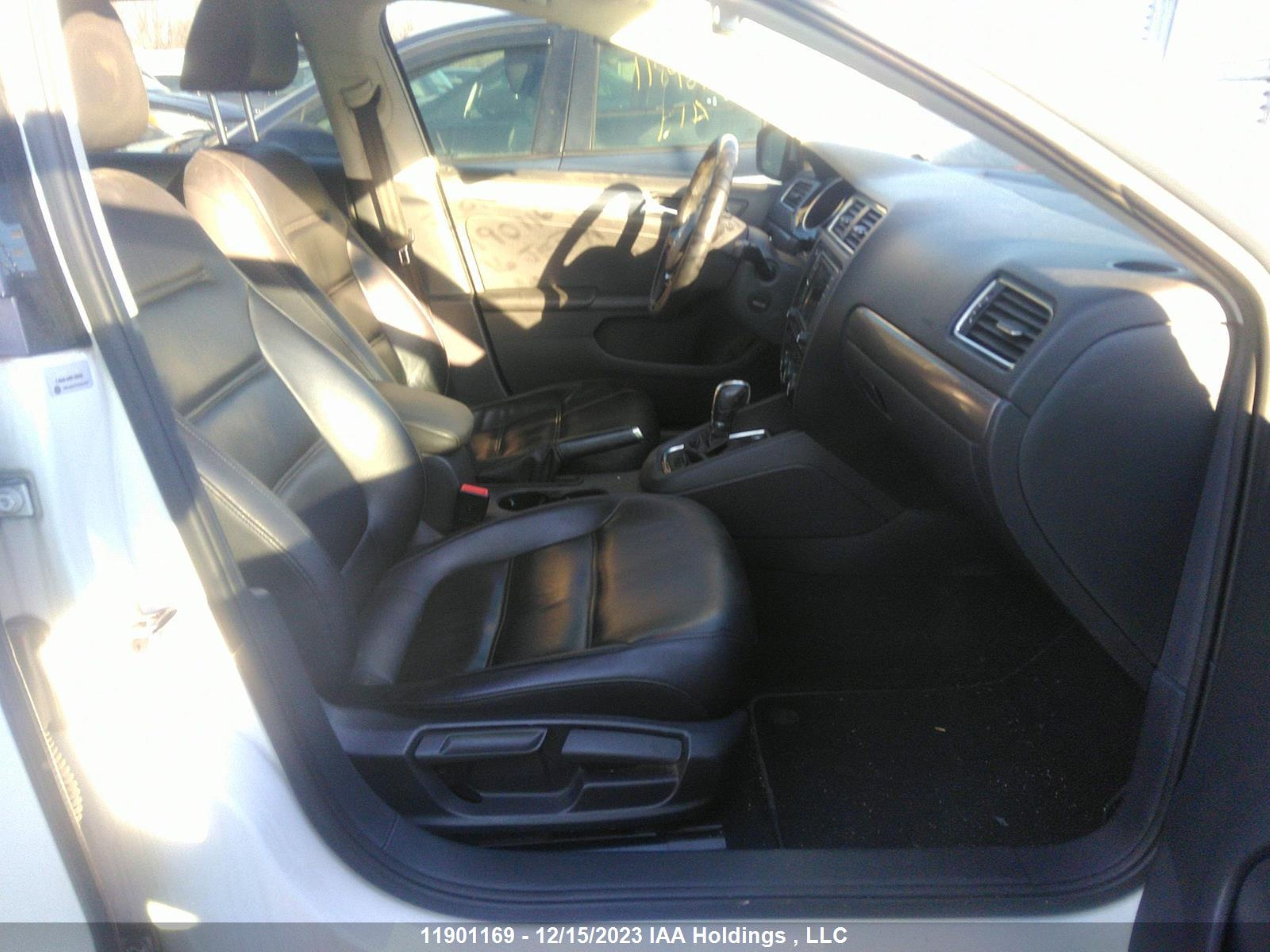 Photo 4 VIN: 3VWL07AJ9GM336926 - VOLKSWAGEN JETTA 