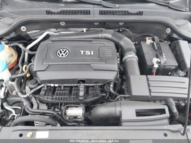 Photo 9 VIN: 3VWL17AJ1GM266920 - VOLKSWAGEN JETTA 