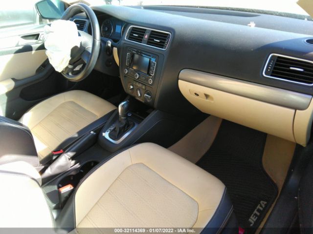 Photo 4 VIN: 3VWL17AJ5EM393893 - VOLKSWAGEN JETTA SEDAN 