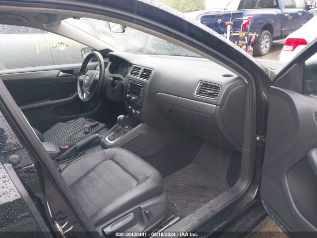 Photo 4 VIN: 3VWL17AJ8EM376683 - VOLKSWAGEN JETTA 