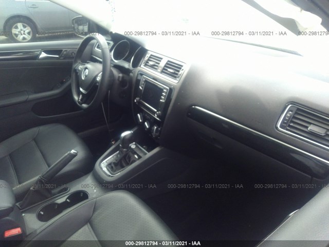 Photo 4 VIN: 3VWL17AJXGM205467 - VOLKSWAGEN JETTA SEDAN 