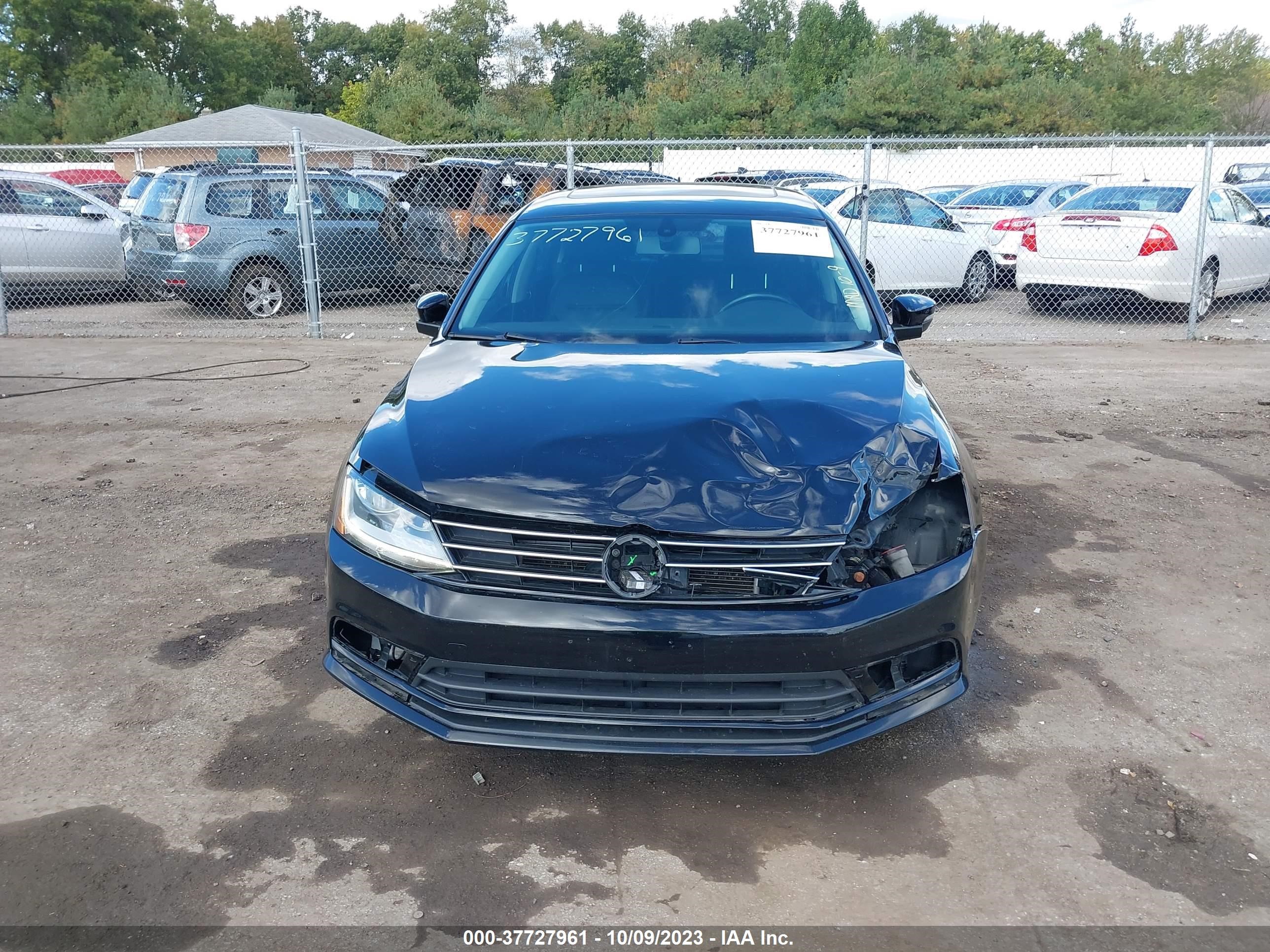 Photo 12 VIN: 3VWL17AJXHM343818 - VOLKSWAGEN JETTA 