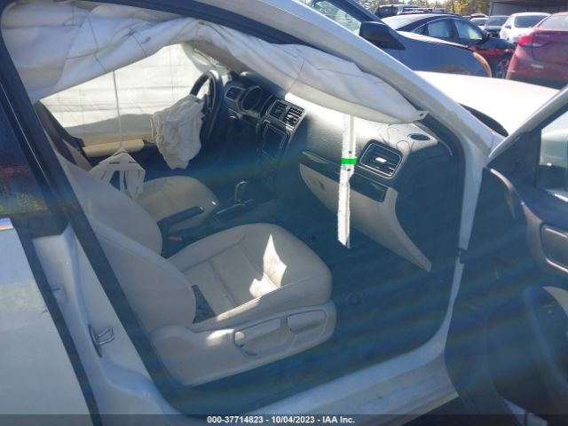 Photo 4 VIN: 3VWL17AJXHM376432 - VOLKSWAGEN JETTA 