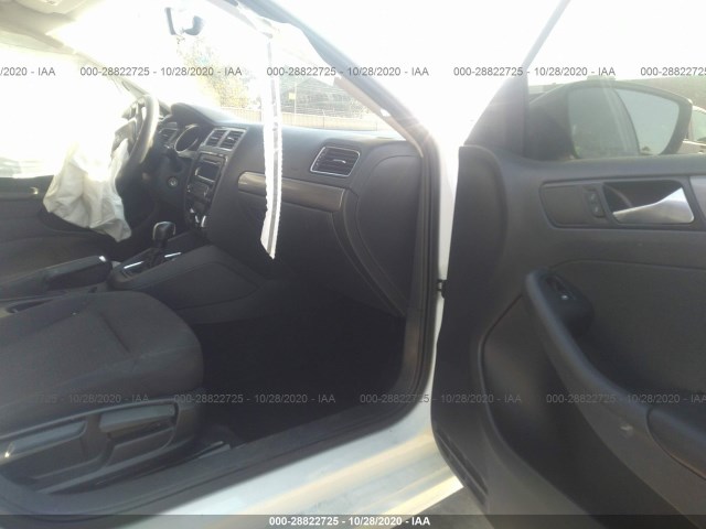 Photo 4 VIN: 3VWLA7AJ1FM323115 - VOLKSWAGEN JETTA SEDAN 