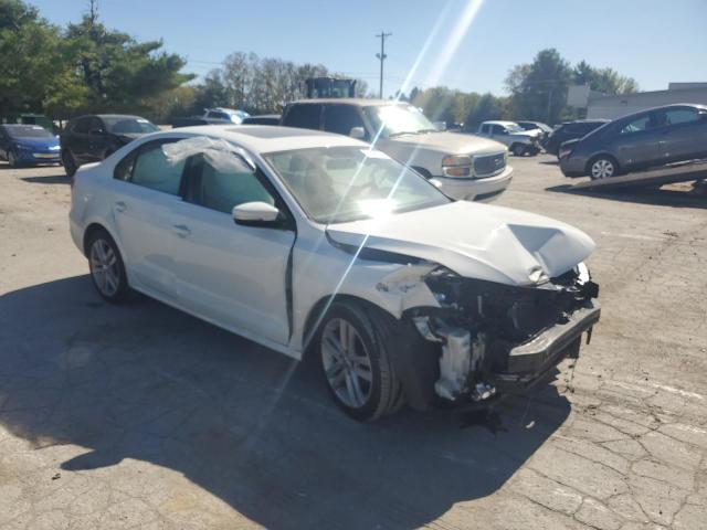 Photo 3 VIN: 3VWLA7AJ2FM247971 - VOLKSWAGEN JETTA TDI 