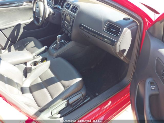 Photo 4 VIN: 3VWLA7AJ3FM282518 - VOLKSWAGEN JETTA 