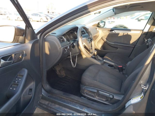 Photo 4 VIN: 3VWLA7AJ3FM330924 - VOLKSWAGEN JETTA 