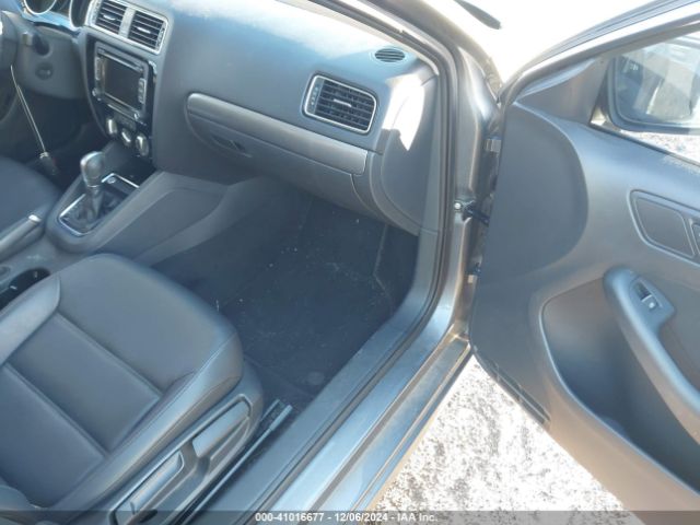 Photo 4 VIN: 3VWLA7AJ3FM418582 - VOLKSWAGEN JETTA 