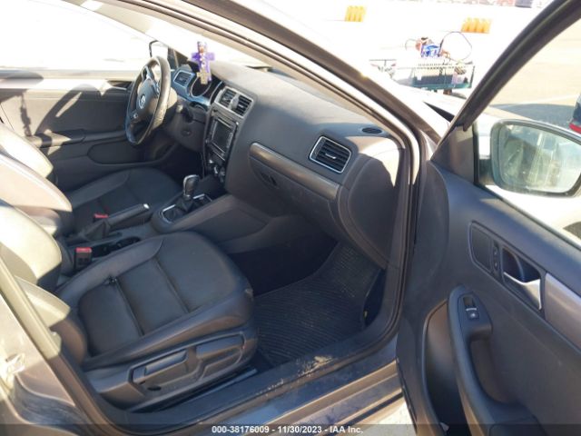 Photo 4 VIN: 3VWLA7AJ7FM308036 - VOLKSWAGEN JETTA 