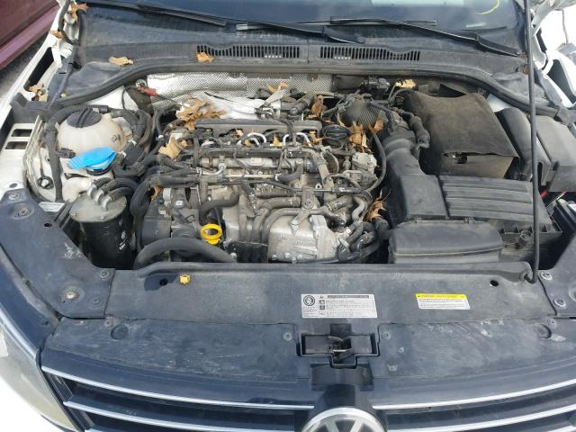 Photo 6 VIN: 3VWLA7AJ9FM303632 - VOLKSWAGEN JETTA TDI 