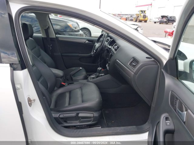 Photo 4 VIN: 3VWLA7AJXFM233641 - VOLKSWAGEN JETTA 