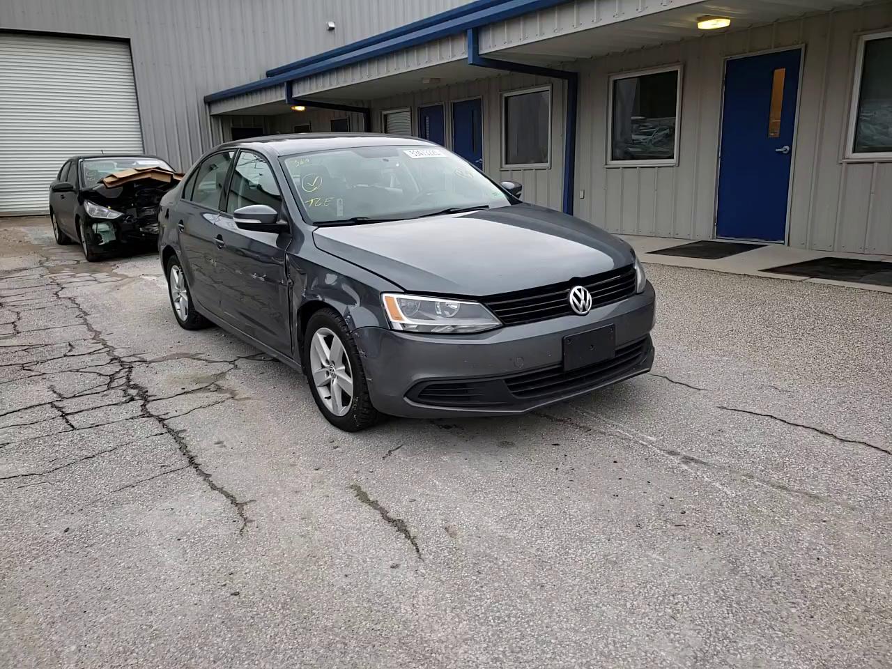 Photo 10 VIN: 3VWLL7AJ0CM042199 - VOLKSWAGEN JETTA TDI 