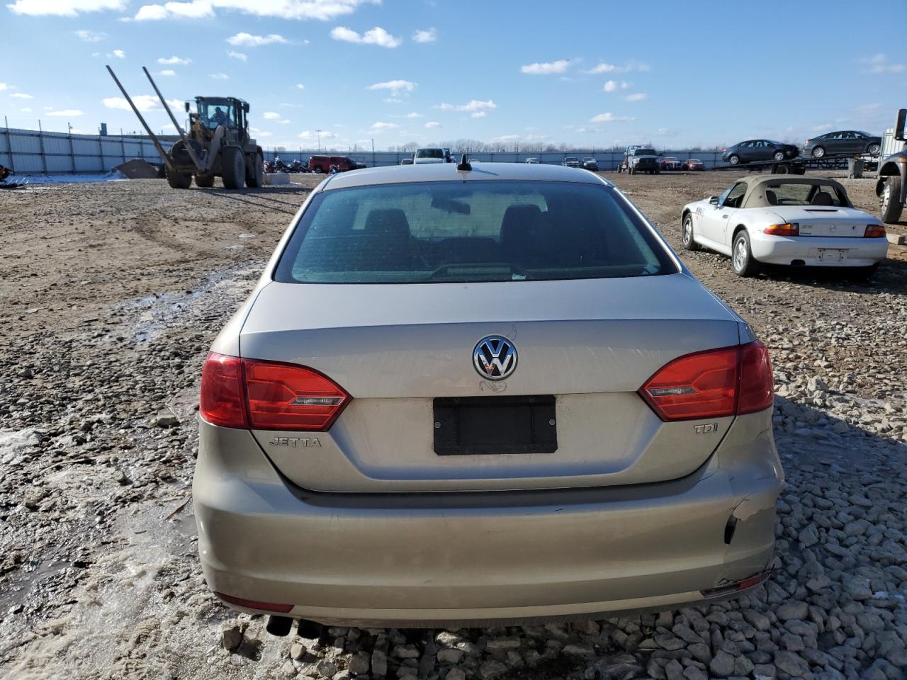 Photo 5 VIN: 3VWLL7AJ0DM275310 - VOLKSWAGEN JETTA 