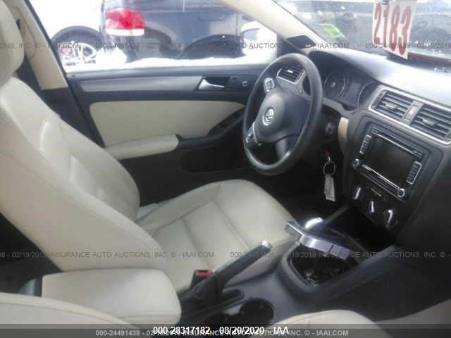 Photo 4 VIN: 3VWLL7AJ0EM336513 - VOLKSWAGEN JETTA SEDAN 