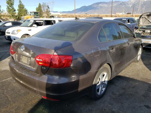 Photo 3 VIN: 3VWLL7AJ1BM071063 - VOLKSWAGEN JETTA TDI 