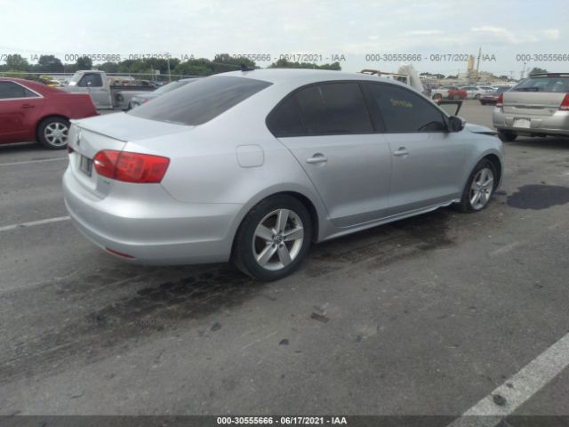 Photo 3 VIN: 3VWLL7AJ1BM074111 - VOLKSWAGEN JETTA SEDAN 