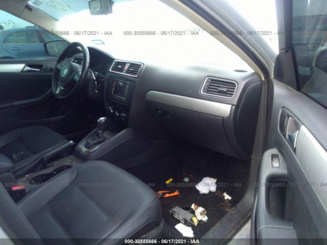 Photo 4 VIN: 3VWLL7AJ1BM074111 - VOLKSWAGEN JETTA SEDAN 