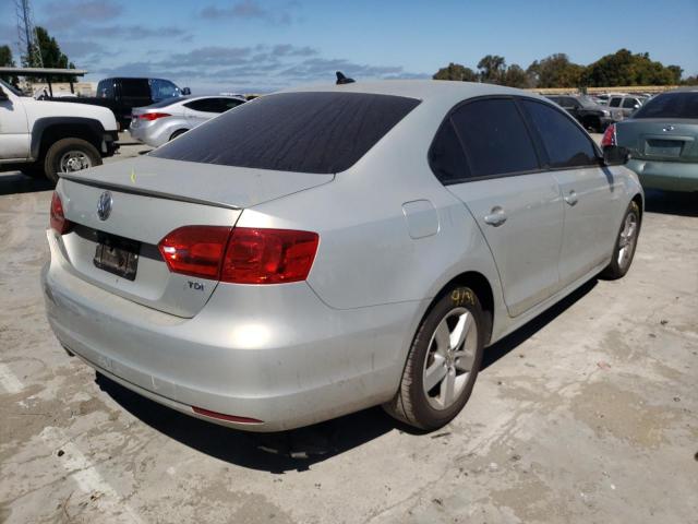 Photo 3 VIN: 3VWLL7AJ1BM121380 - VOLKSWAGEN JETTA TDI 