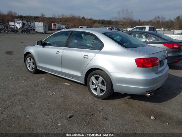 Photo 2 VIN: 3VWLL7AJ1BM129916 - VOLKSWAGEN JETTA 