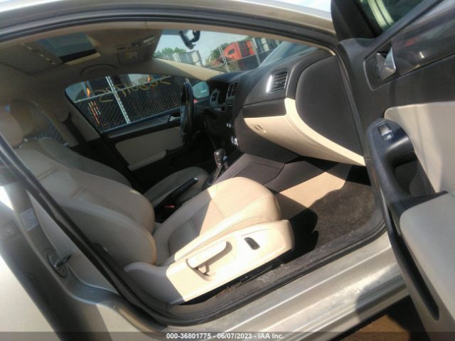 Photo 4 VIN: 3VWLL7AJ1EM269775 - VOLKSWAGEN JETTA 