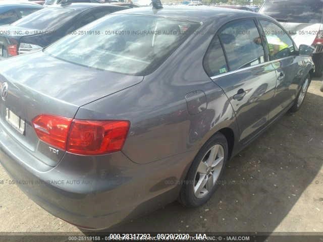 Photo 3 VIN: 3VWLL7AJ1EM413776 - VOLKSWAGEN JETTA SEDAN 