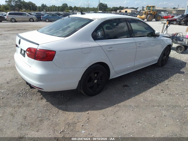 Photo 3 VIN: 3VWLL7AJ1EM428388 - VOLKSWAGEN JETTA 