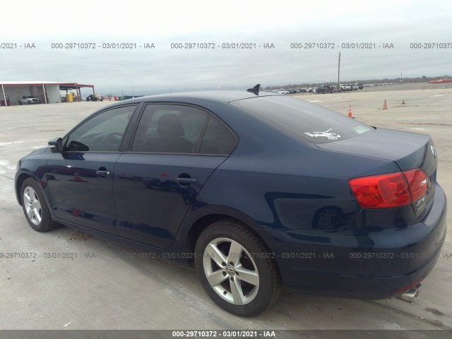 Photo 2 VIN: 3VWLL7AJ2BM131237 - VOLKSWAGEN JETTA SEDAN 