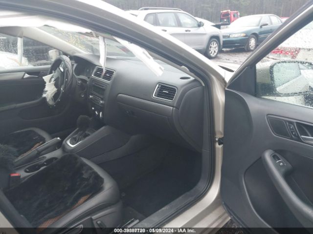 Photo 4 VIN: 3VWLL7AJ2DM306749 - VOLKSWAGEN JETTA 