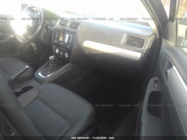 Photo 4 VIN: 3VWLL7AJ3BM068830 - VOLKSWAGEN JETTA SEDAN 