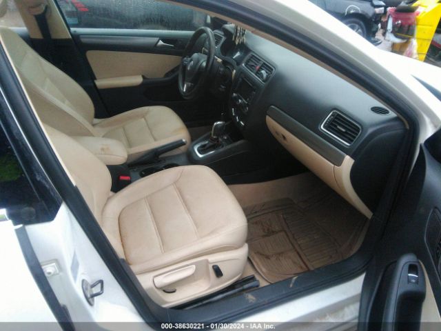 Photo 4 VIN: 3VWLL7AJ3DM381217 - VOLKSWAGEN JETTA 