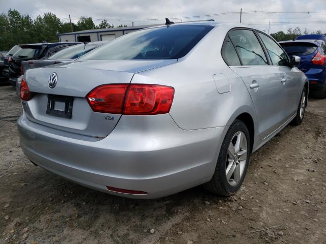 Photo 3 VIN: 3VWLL7AJ3EM284889 - VOLKSWAGEN JETTA TDI 