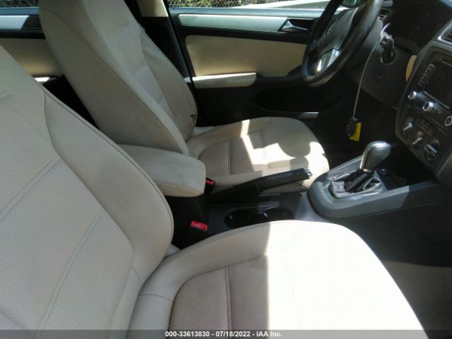 Photo 4 VIN: 3VWLL7AJ4BM032841 - VOLKSWAGEN JETTA SEDAN 