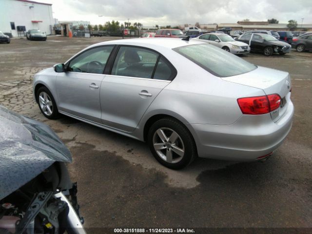 Photo 2 VIN: 3VWLL7AJ4BM128890 - VOLKSWAGEN JETTA 